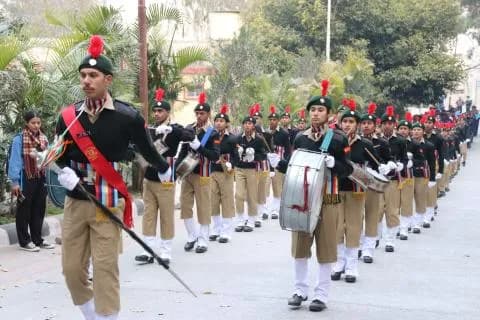 HNBG University Cadet