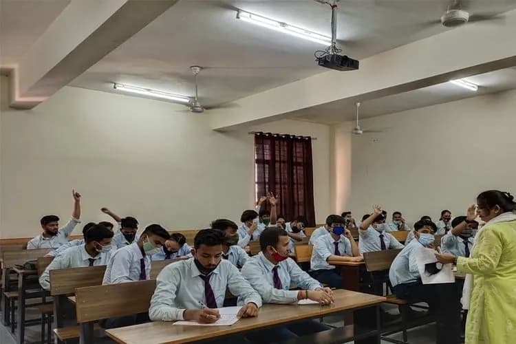 Uttaranchal University Online Classroom