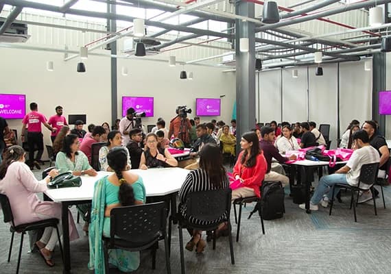 Deakin University Online Courses Campus Image 4