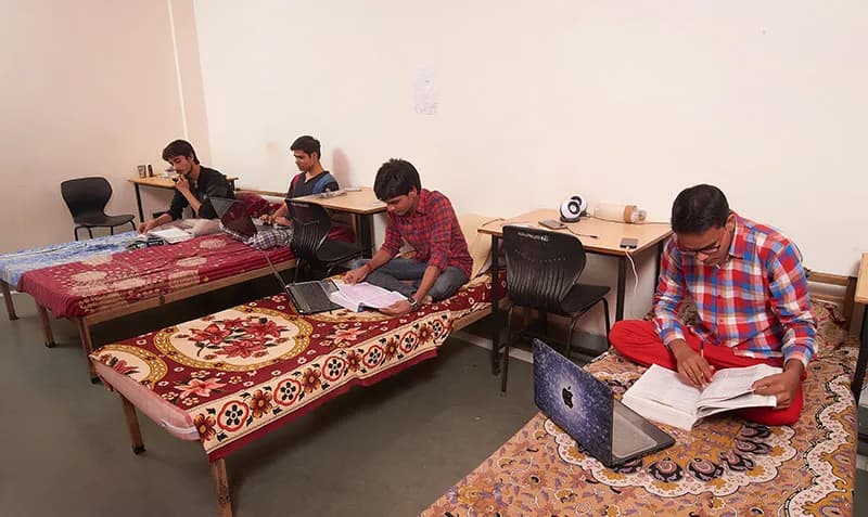 Mangalayatan University Online Hostel Life
